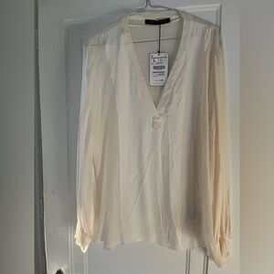 Zara Ivory V-Neck Long Sleeve Blouse